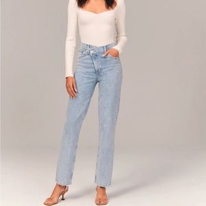 Abercrombie and Fitch Ultra High Rise 90s crisscross Straight Jeans 25 xShort